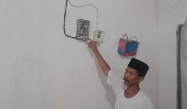 Warga Lombang Sumenep Keluhkan Layanan PLN, kWh Meter Tak Digunakan Tetap Muncul Tagihan