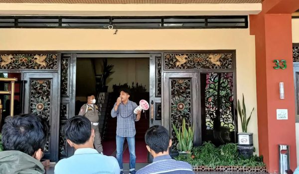 Demo Soal Tambang Galian C, Mahasiswa Gagal Temui Bupati Sumenep